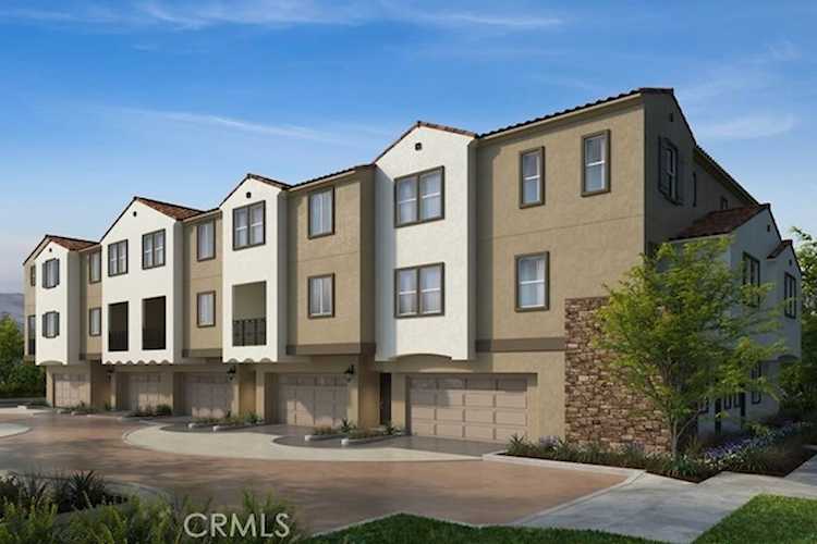 2410 E Agave St #3, Anaheim, CA 92806