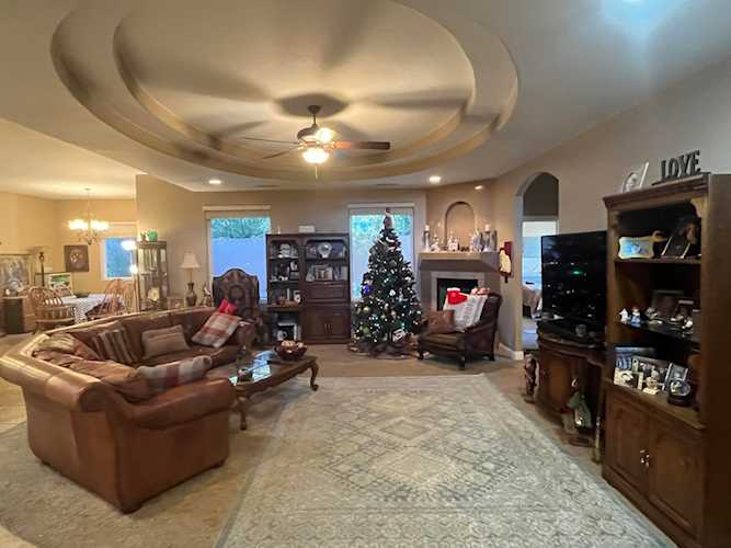 554 S Rainier DR St George, UT 84770 home for sale, MLS#25-267198 - Erika Rogers Photo 1