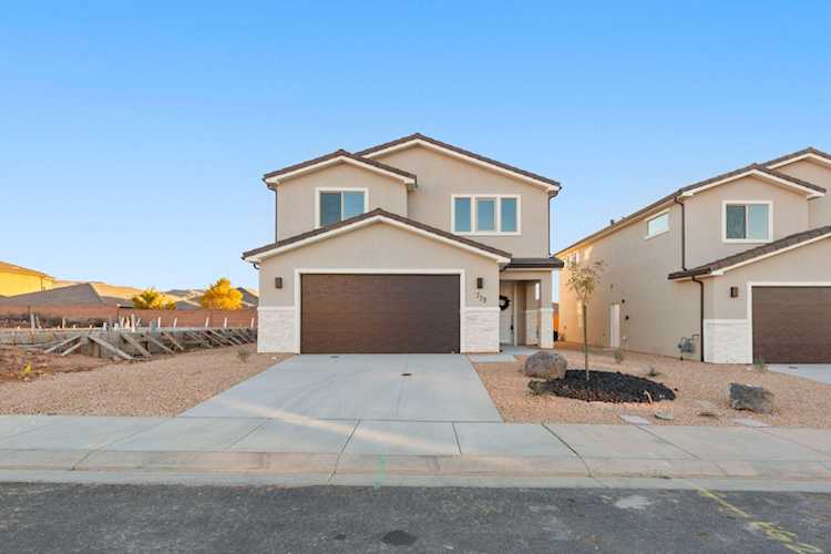 779 W 430  N Hurricane, UT 84737 home for sale, MLS#25-267247 - Erika Rogers Photo 1