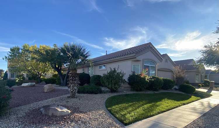 1773 W Wide River DR St George, UT 84790 home for sale, MLS#25-267064 - Erika Rogers Photo 1