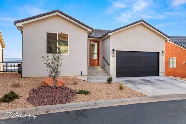 840 N Twin Lakes DR #431 St George, UT 84770 home for sale, MLS#25-267276 - Erika Rogers Photo 1