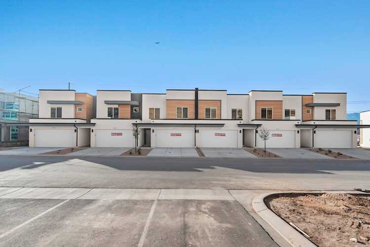 1726 S Forbidding Way #2280 Washington, UT 84780 home for sale, MLS#25-267327 - Erika Rogers Photo 1