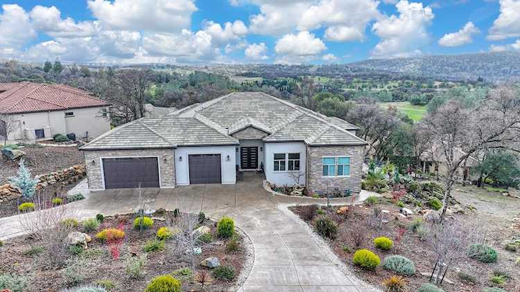 6403 Caddie Court, Auburn, CA 95602
