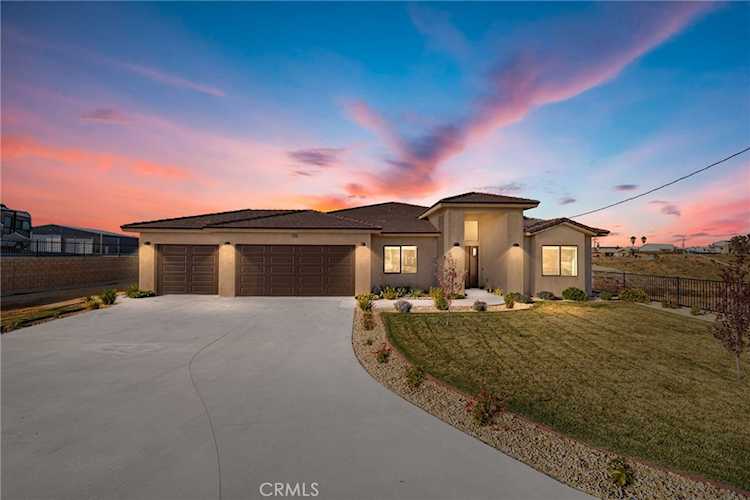 17840 Talisman St, Hesperia, CA 92345