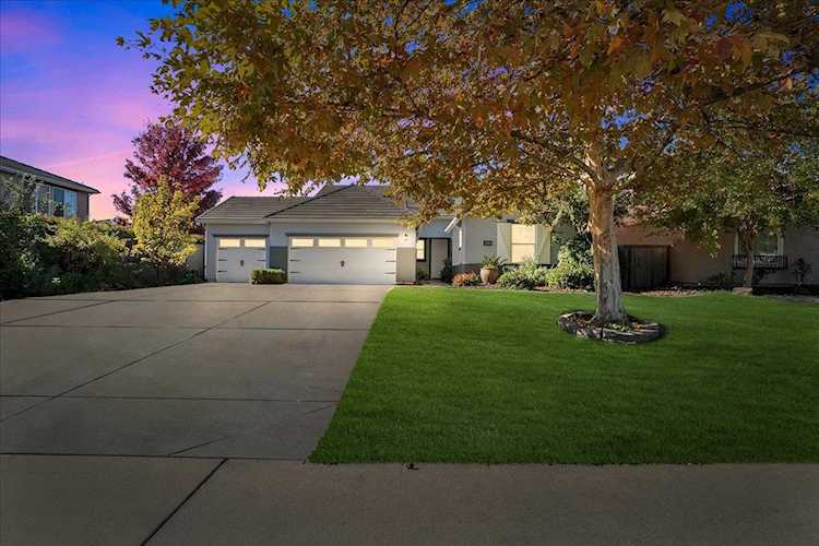 9008 Clarissa Drive, Orangevale, CA 95662