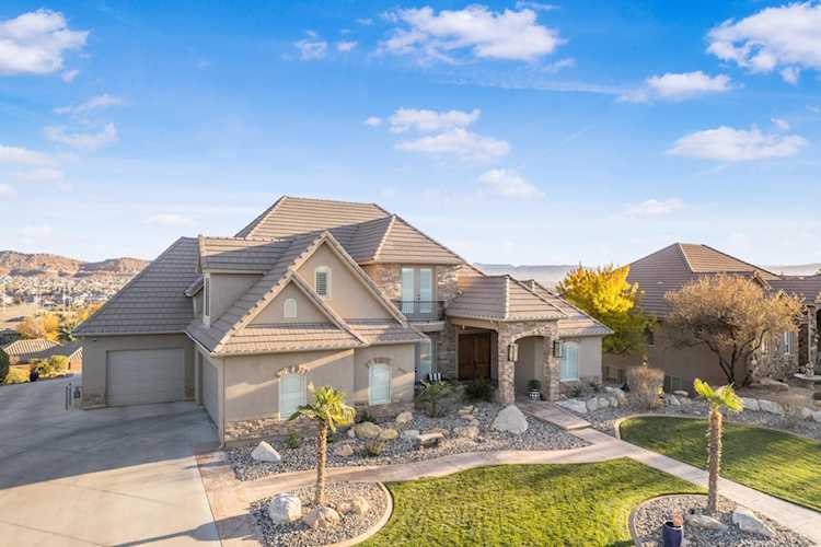 3033 S Limestone CIR St George, UT 84790 home for sale, MLS#25-267393 - Erika Rogers Photo 1