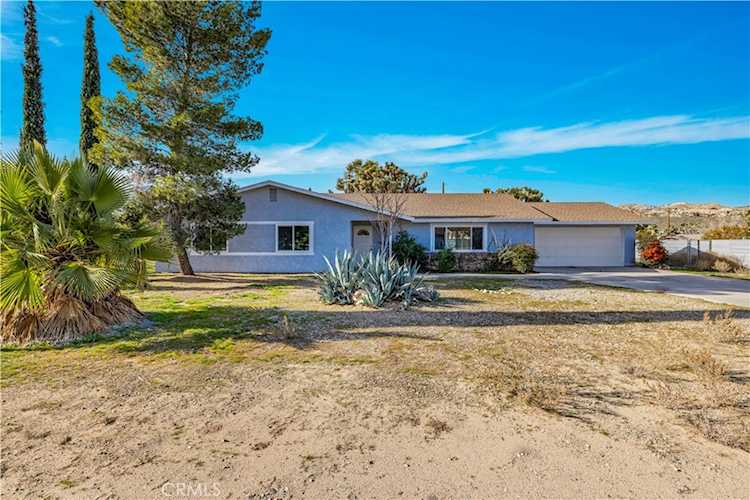 7010 Airway Ave, Yucca Valley, CA 92284
