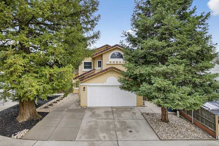 8304 Oakenshield Circle, Antelope, CA 95843