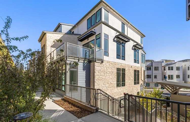 2425 Willow Way, San Mateo, CA 94403