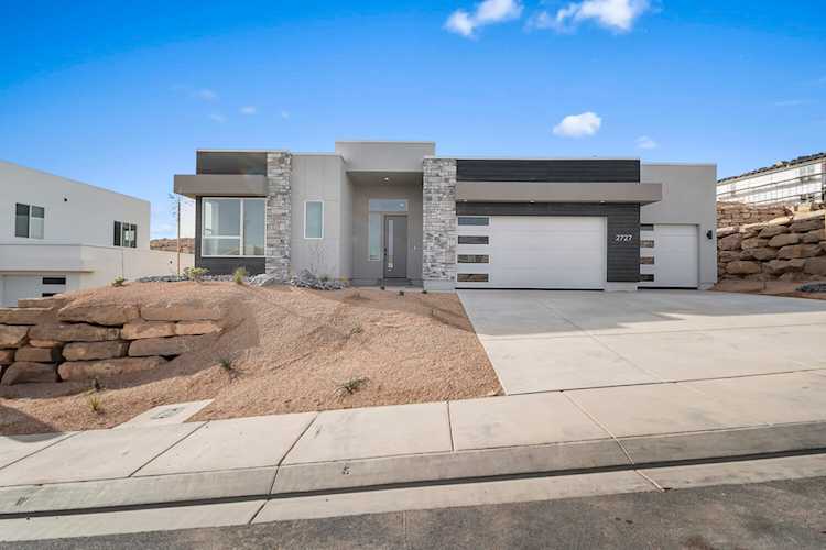2727 W Lugano Way #Lot 64 St George, UT 84770 home for sale, MLS#25-264294 - Erika Rogers Photo 1