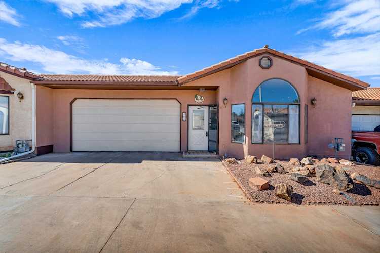 1331 N Dixie Downs RD #100 St George, UT 84770 home for sale, MLS#25-263745 - Erika Rogers Photo 1