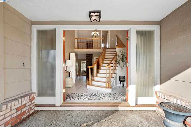 628 Lido Dr, Livermore, CA 94550