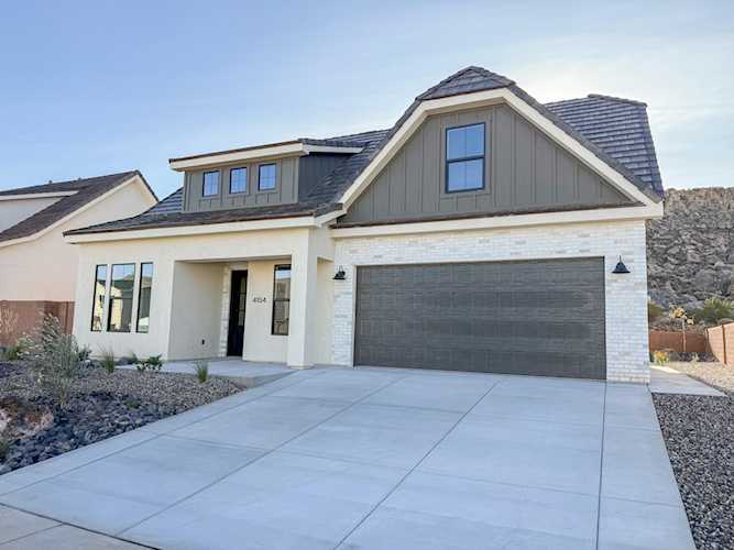 4154 E El Capitan Way St George, UT 84790 home for sale, MLS#25-267540 - Erika Rogers Photo 1