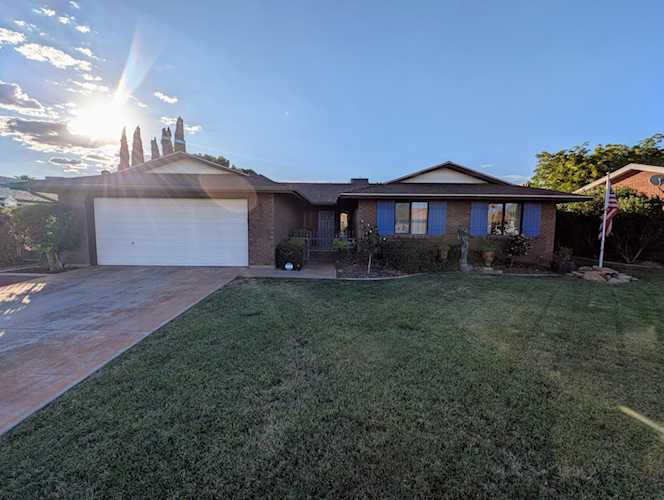 635 E Concord Way S St George, UT 84770 home for sale, MLS#26-267731 - Erika Rogers Photo 1