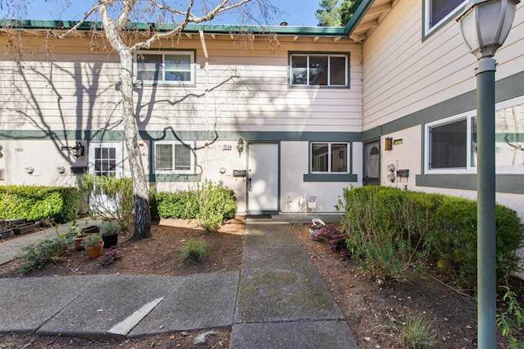 1358 Terra Nova Blvd, Pacifica, CA 94044