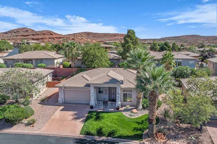 1584 N Raven LN St George, UT 84770 home for sale, MLS#25-265780 - Erika Rogers Photo 1