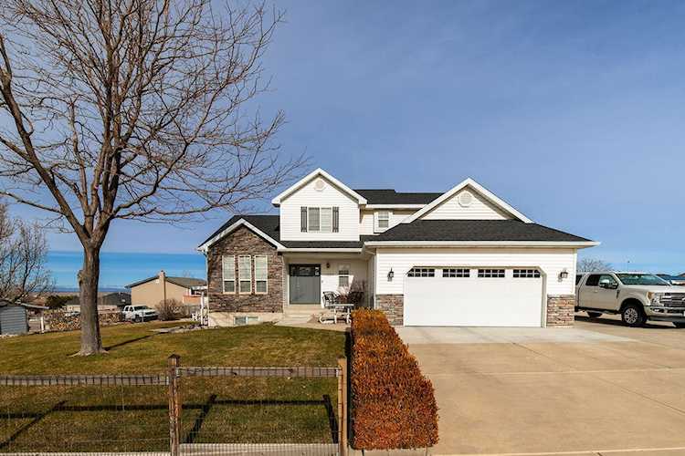 1653 N Millstone CIR Enoch, UT 84721 home for sale, MLS#26-267804 - Erika Rogers Photo 1