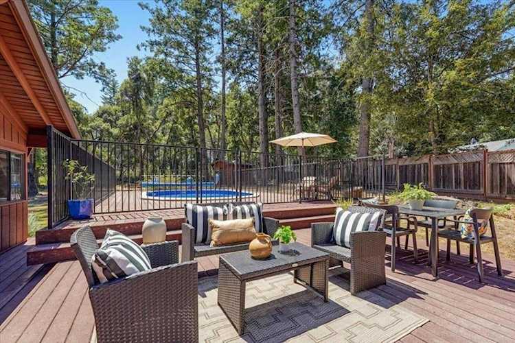 360 Braemoor Dr, Santa Cruz, CA 95060