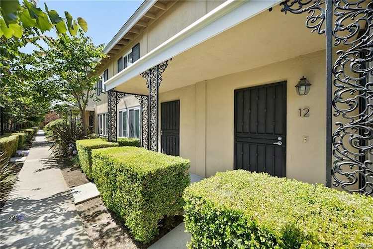 2400 Elden #12, Costa Mesa, CA 92627