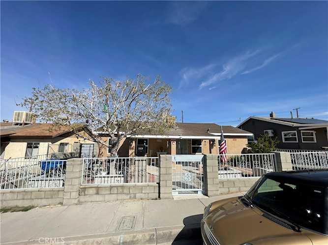 319 Wilshire Place, Barstow, CA 92311