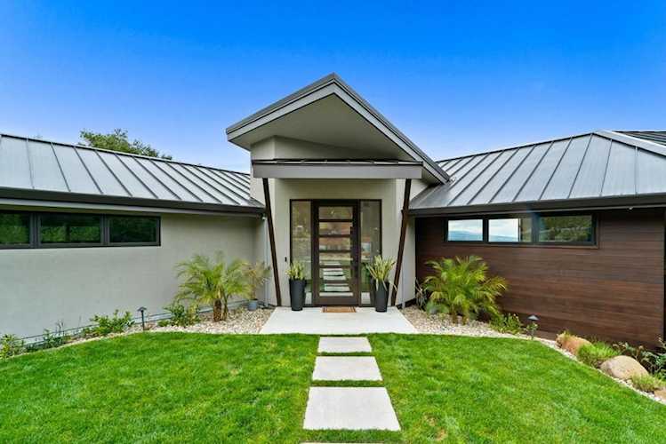 17808 Tourney Rd, Los Gatos, CA 95030