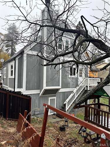 324 Forest Circle, Crestline, CA 92325