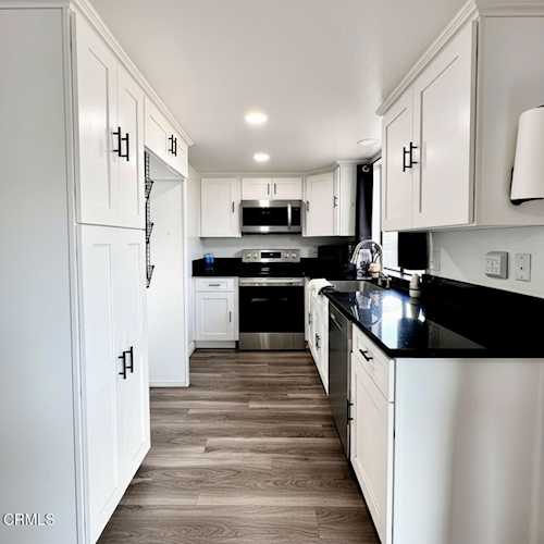 129 E Ventura St #A, Santa Paula, CA 93060