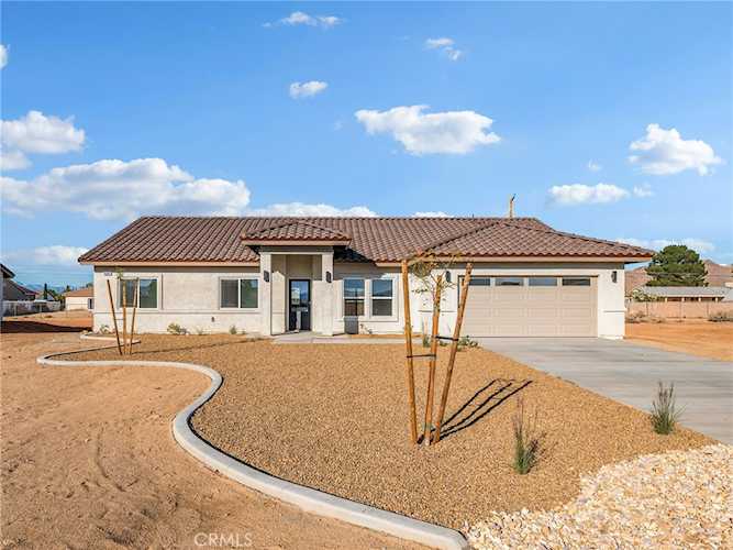 15605 Dale Evans Parkway, Apple Valley, CA 92307