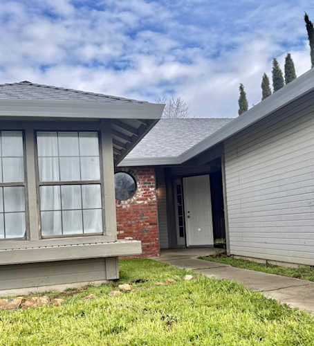 3927 Galbrath Dr, North Highlands, CA 95660