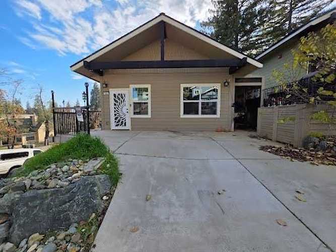 102 Shadow Wood Place, Colfax, CA 95713
