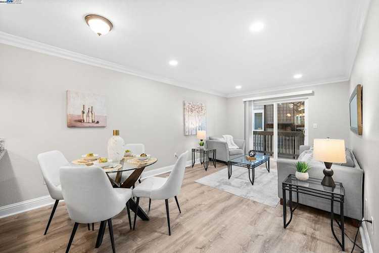 3841 Vineyard Ave. #18 / B, Pleasanton, CA 94566-6776