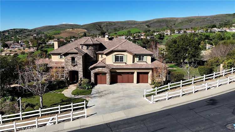 3971 Hollow Ridge Ct, Yorba Linda, CA 92887