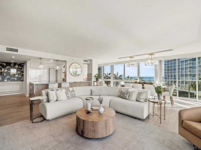 1750 Avenida Del Mundo #404, Coronado, CA 92118