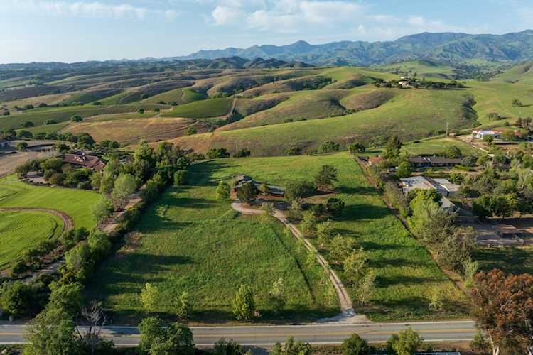 4825 Baseline Ave, Santa Ynez, CA 93460