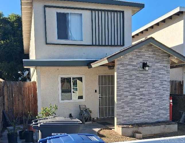 426 Sacramento Ave, Spring Valley, CA 91977