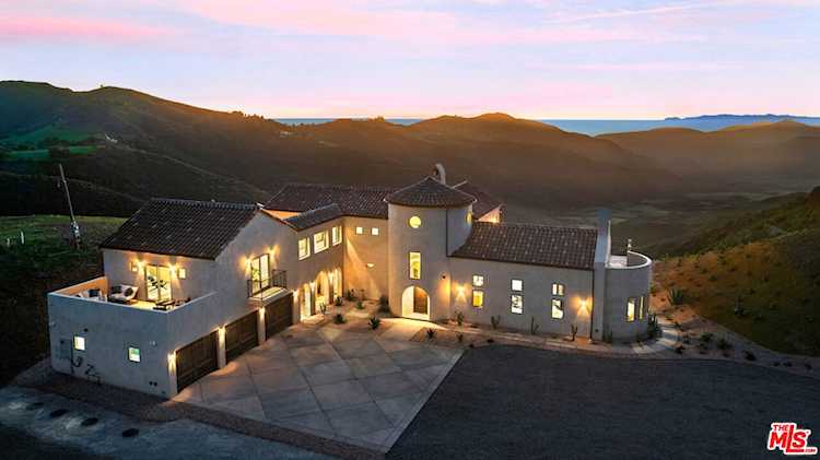 8567 Rd Mipolomol Rd, Malibu, CA 90265