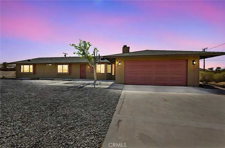 4686 Stirrup Ln, 29 Palms, CA 92277