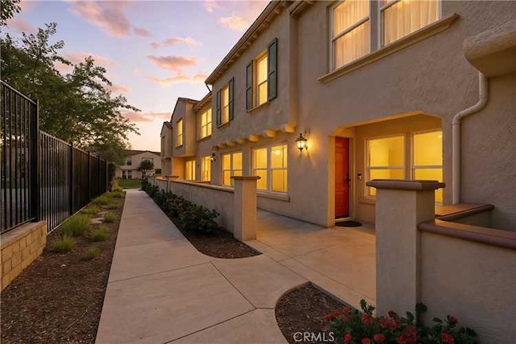 7155 Citrus #433, Fontana, CA 92336