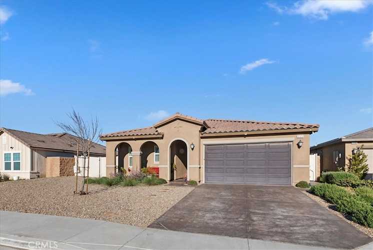 32476 Wild West Ct, Winchester, CA 92596