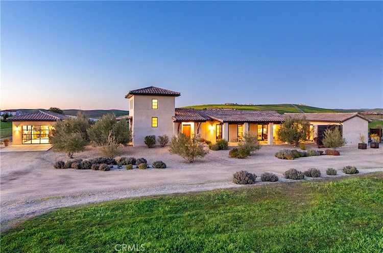 3940 Gruenhagen Flat Rd, Paso Robles, CA 93446