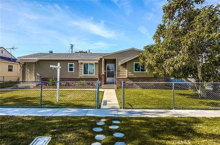 1001 S Pine Dr, Fullerton, CA 92833