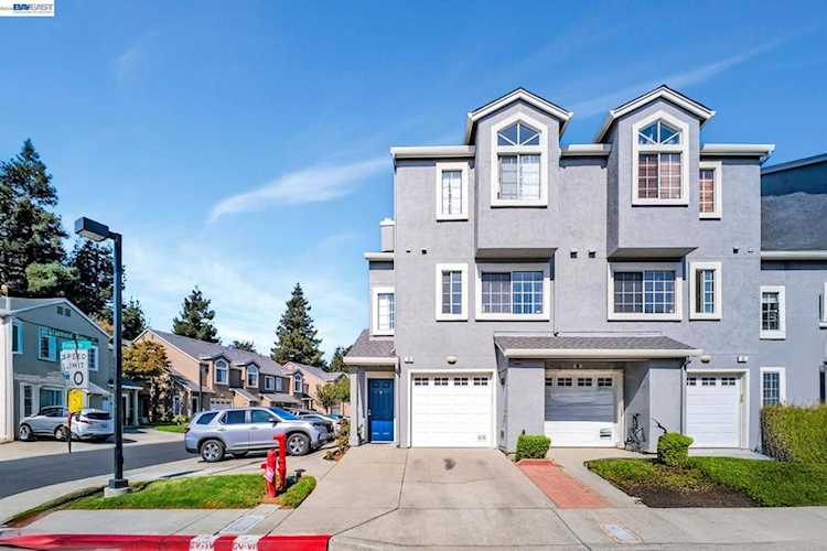 73 Fernridge Ct, Hayward, CA 94544