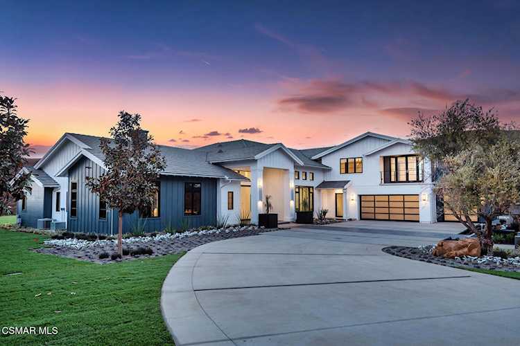 2111 High Knoll Circle, Westlake Village, CA 91362