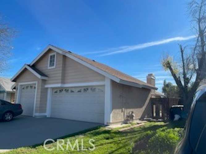 49 Bold Venture, Perris, CA 92571
