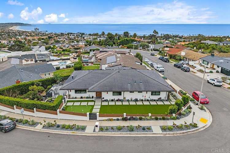 5560 Moonlight Lane, La Jolla, CA 92037