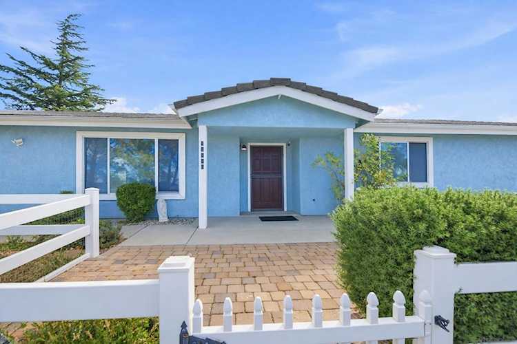 41494 Rolling Hills Drive, Aguanga, CA 92536