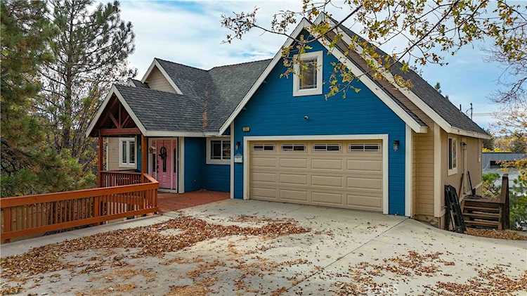 1253 Golden Rule, Lake Arrowhead, CA 92352
