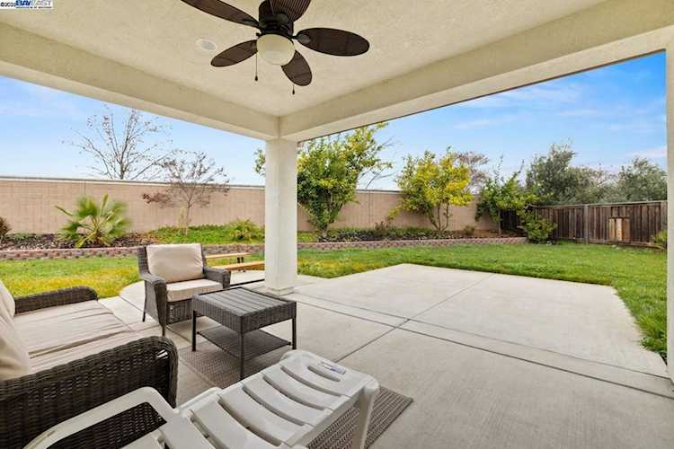 917 Talaria Ct, Oakley, CA 94561