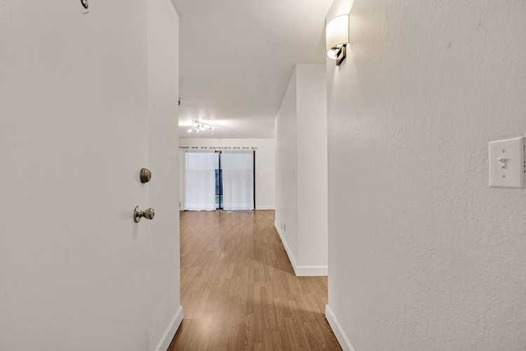 771 771 Kingston Ave #104, Oakland, CA 94611-4458