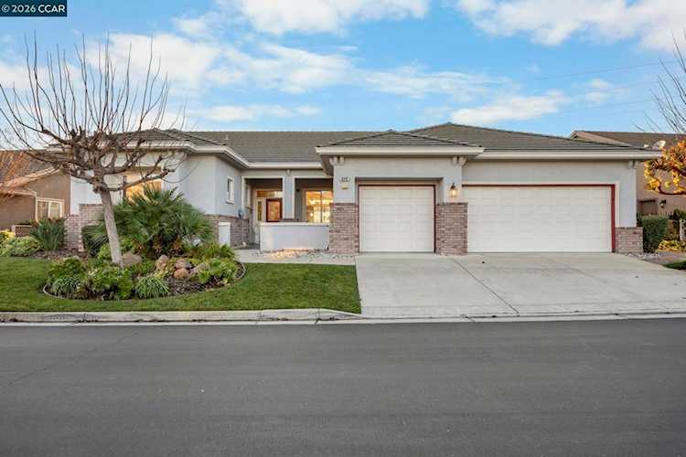 649 Baldwin Dr, Brentwood, CA 94513